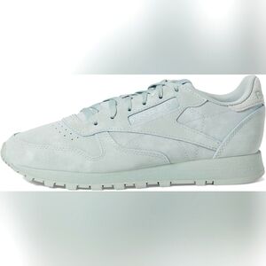 NWT Reebok Women's Classic Leather Running Sneaker Sea Spray Pastel Green 7.5